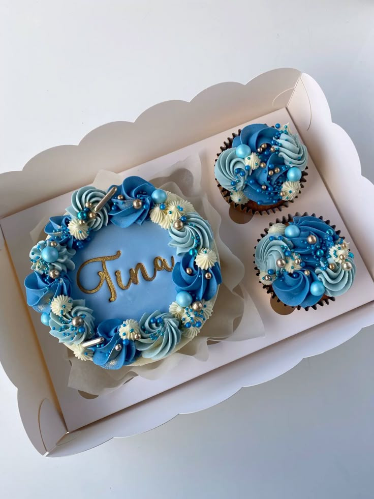 Blue Personalised Bento Cake Set